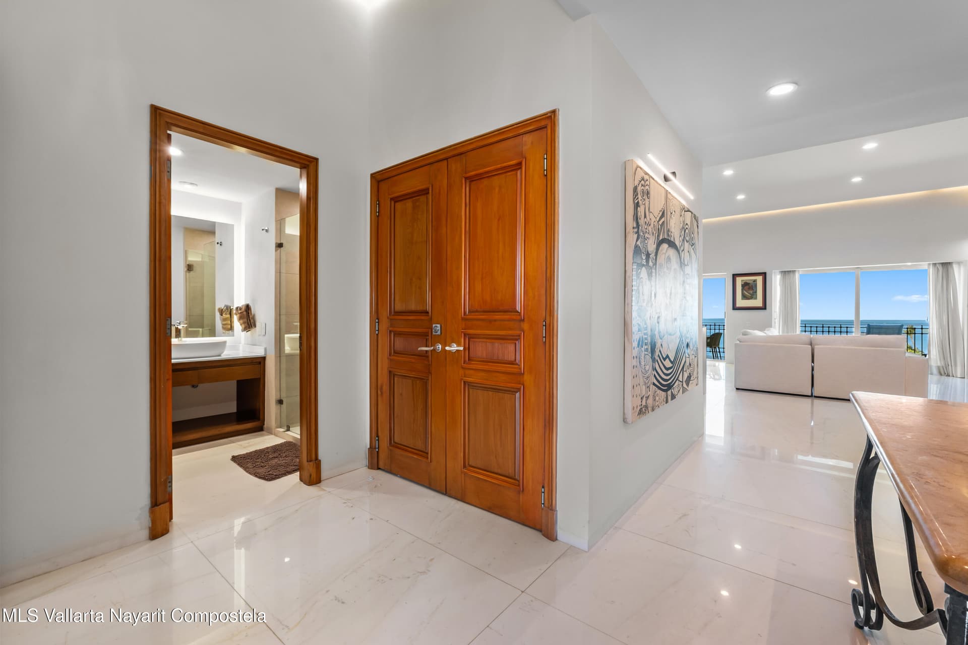 Bay View Grand 25
