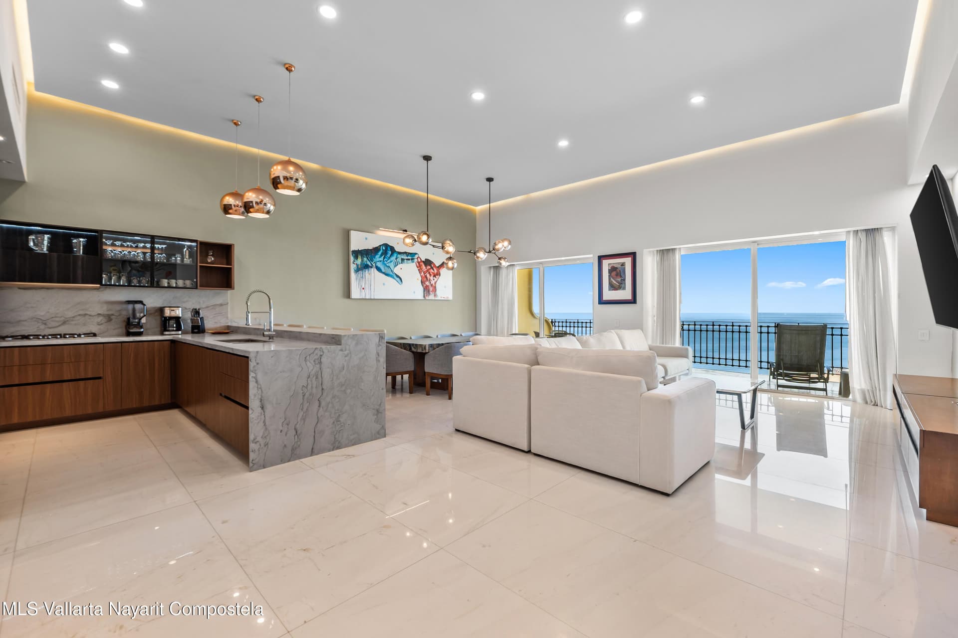 Bay View Grand 6