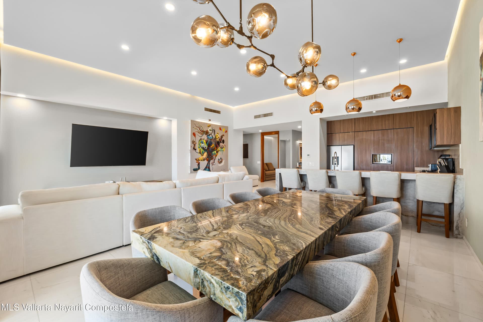 Bay View Grand 14