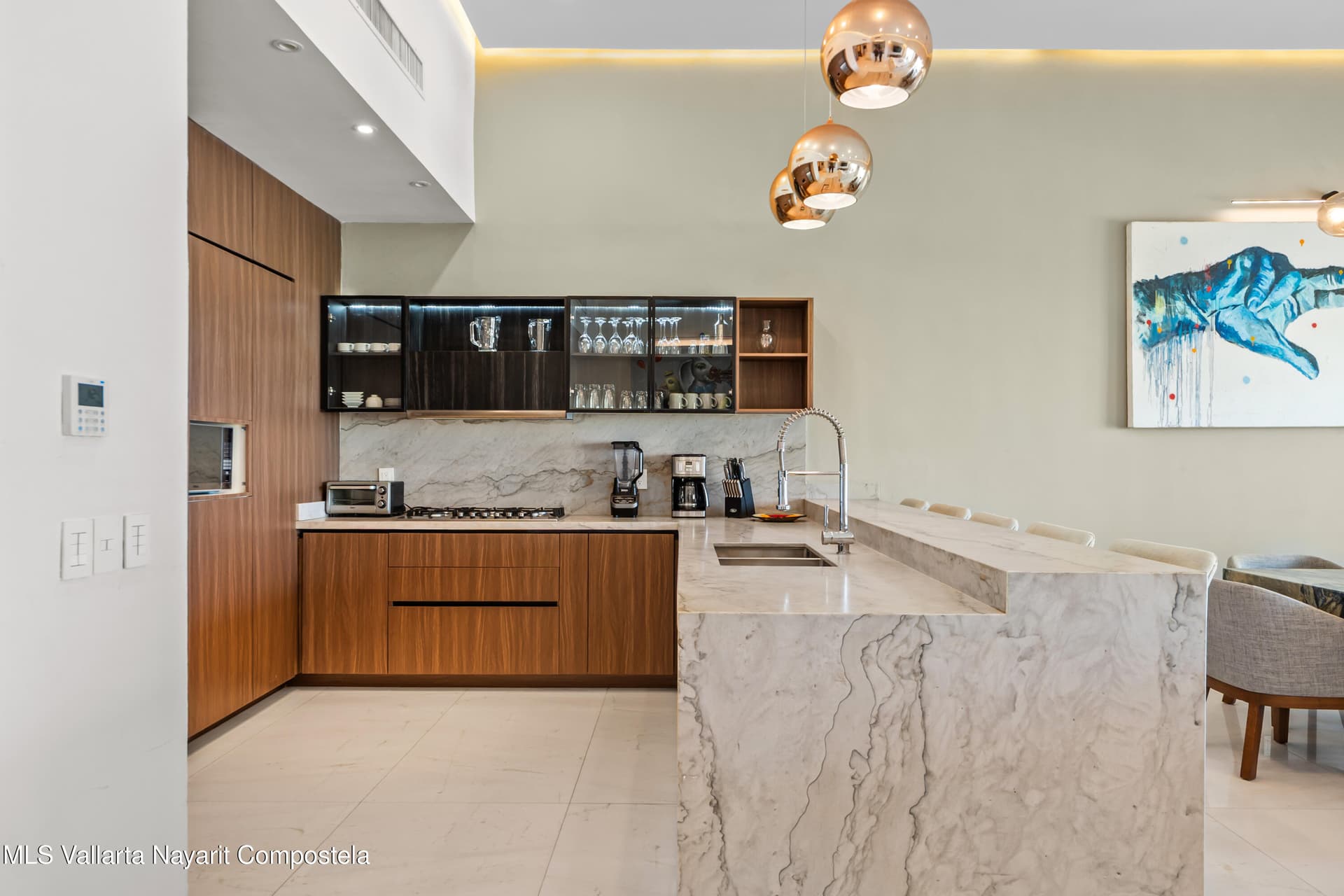 Bay View Grand 16