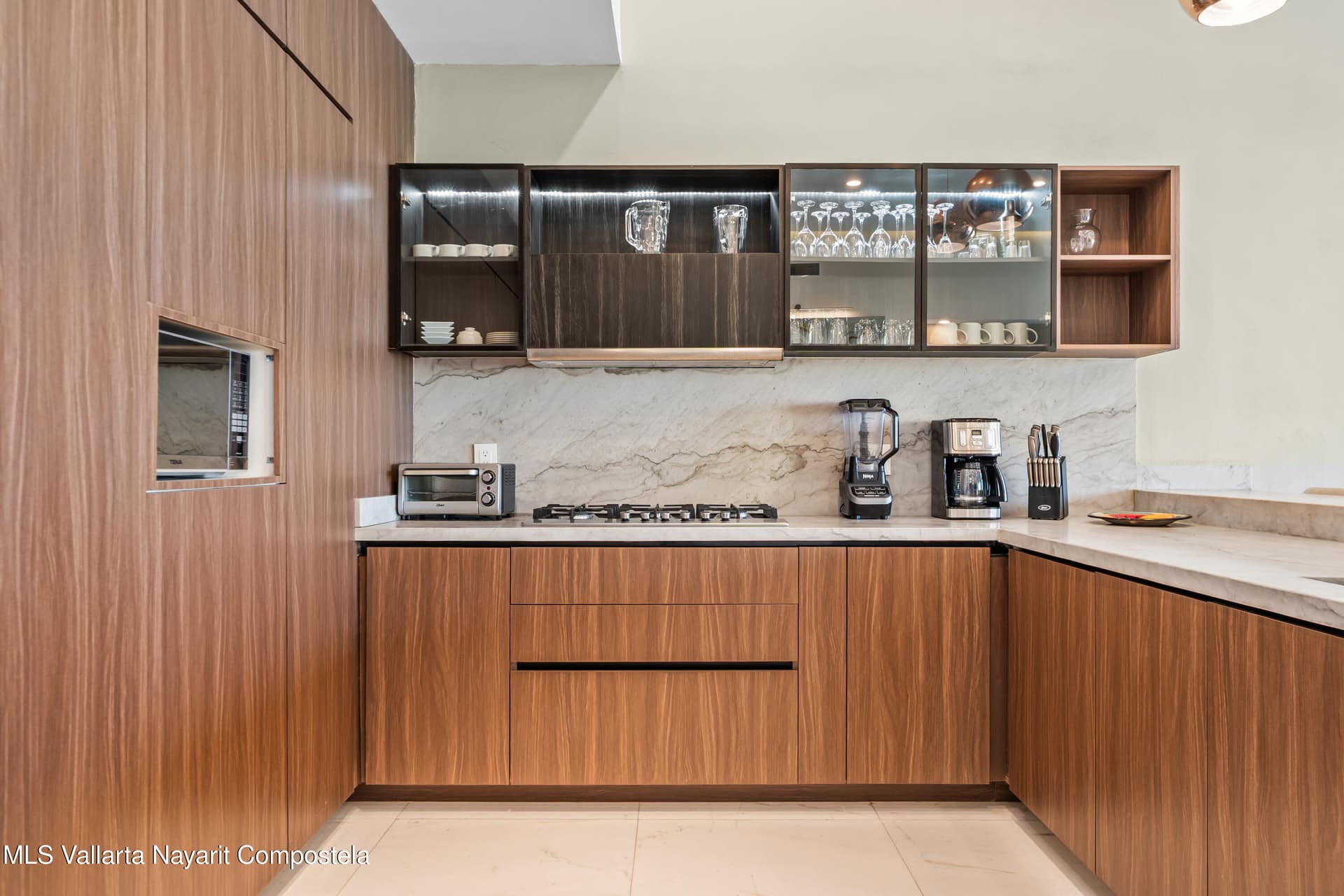 Bay View Grand 17