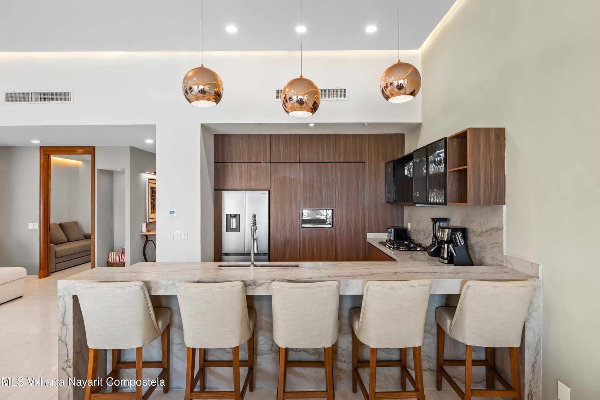 Bay View Grand 18