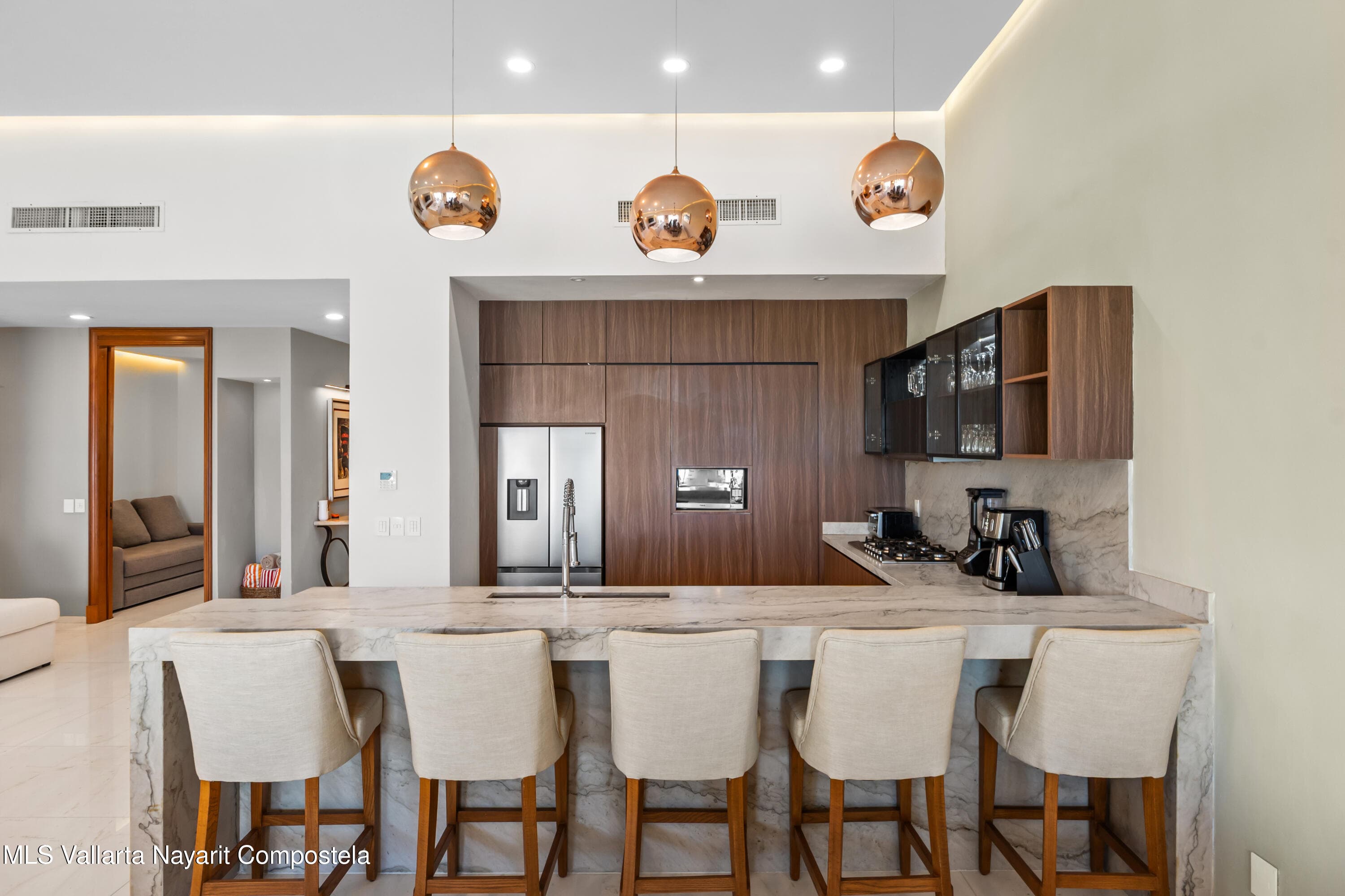 Bay View Grand 18