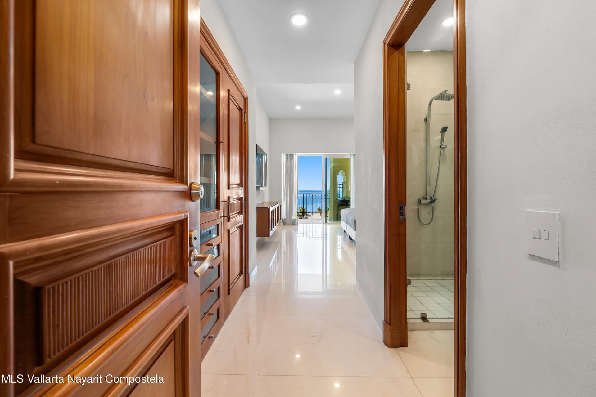 Bay View Grand 23