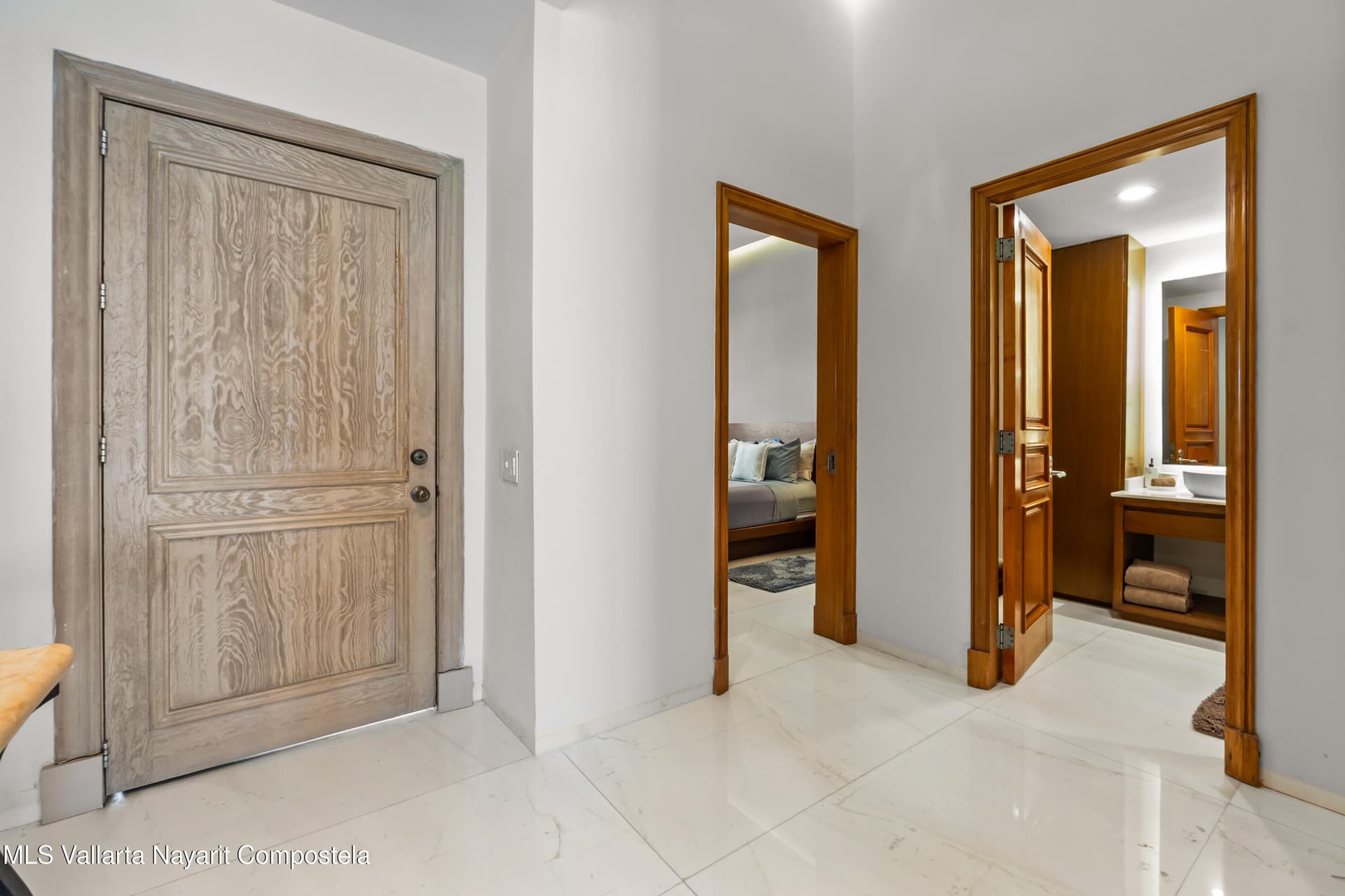 Bay View Grand 37