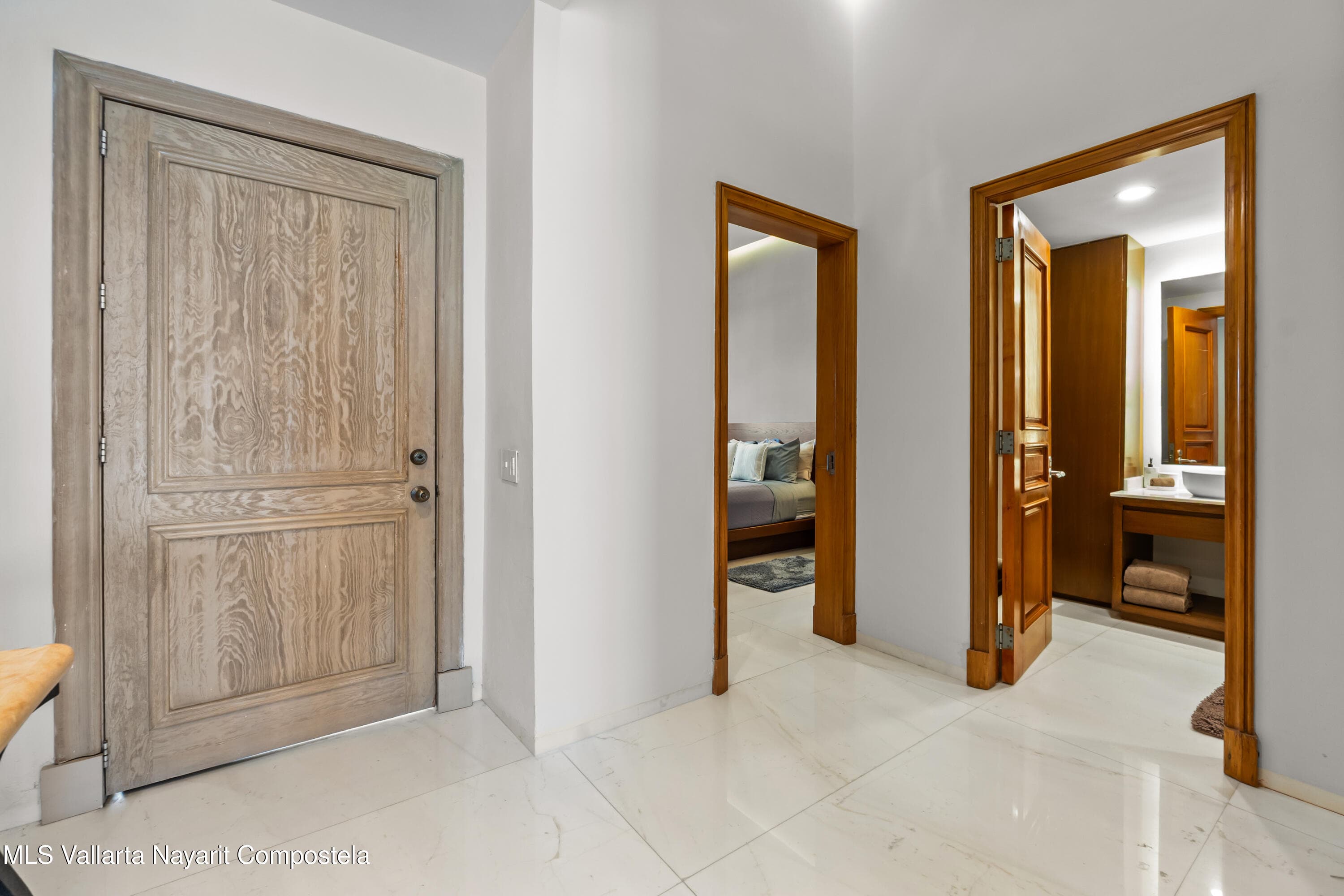 Bay View Grand 37