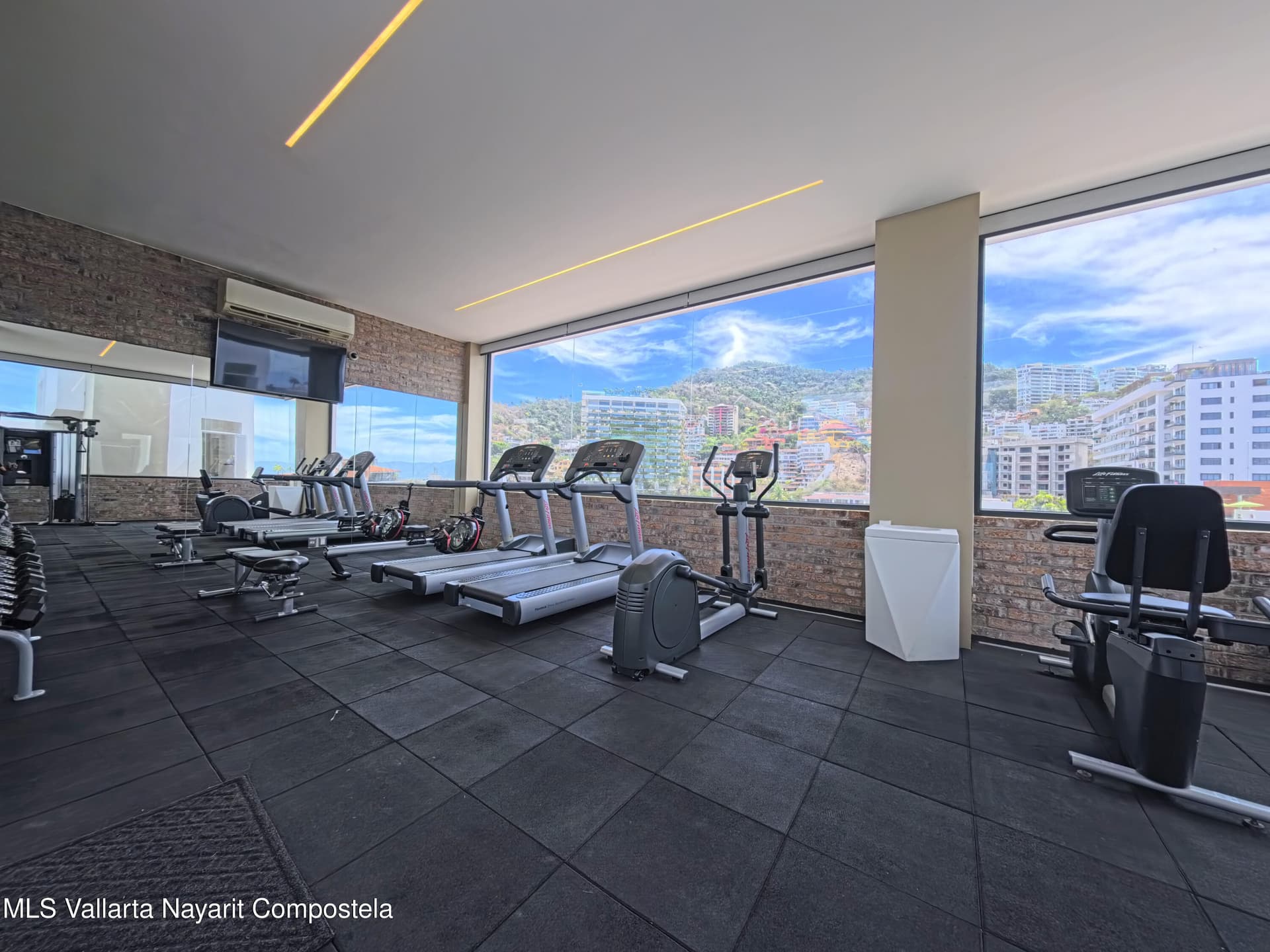 Loft 268 25
