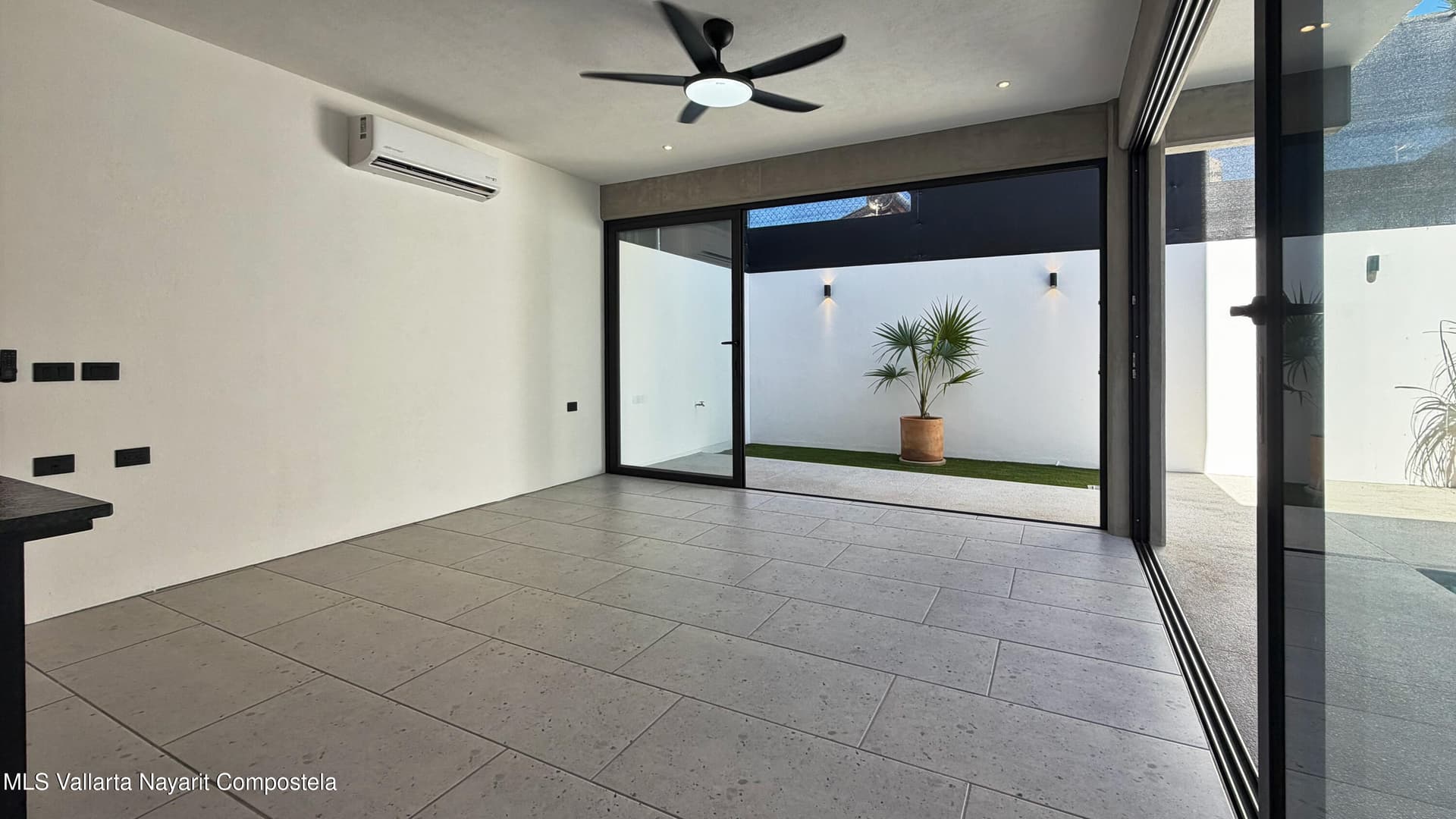 303 Paseo del Salmon 12