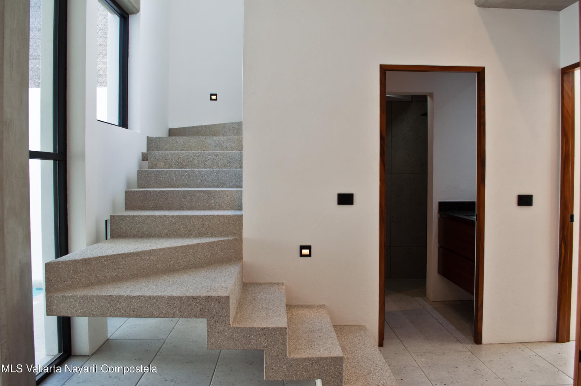 303 Paseo del Salmon 21