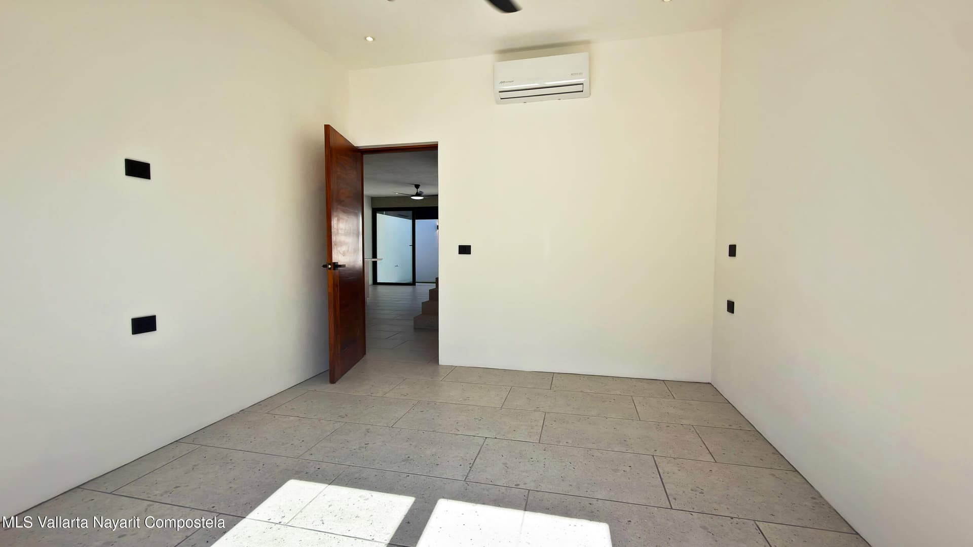 303 Paseo del Salmon 18