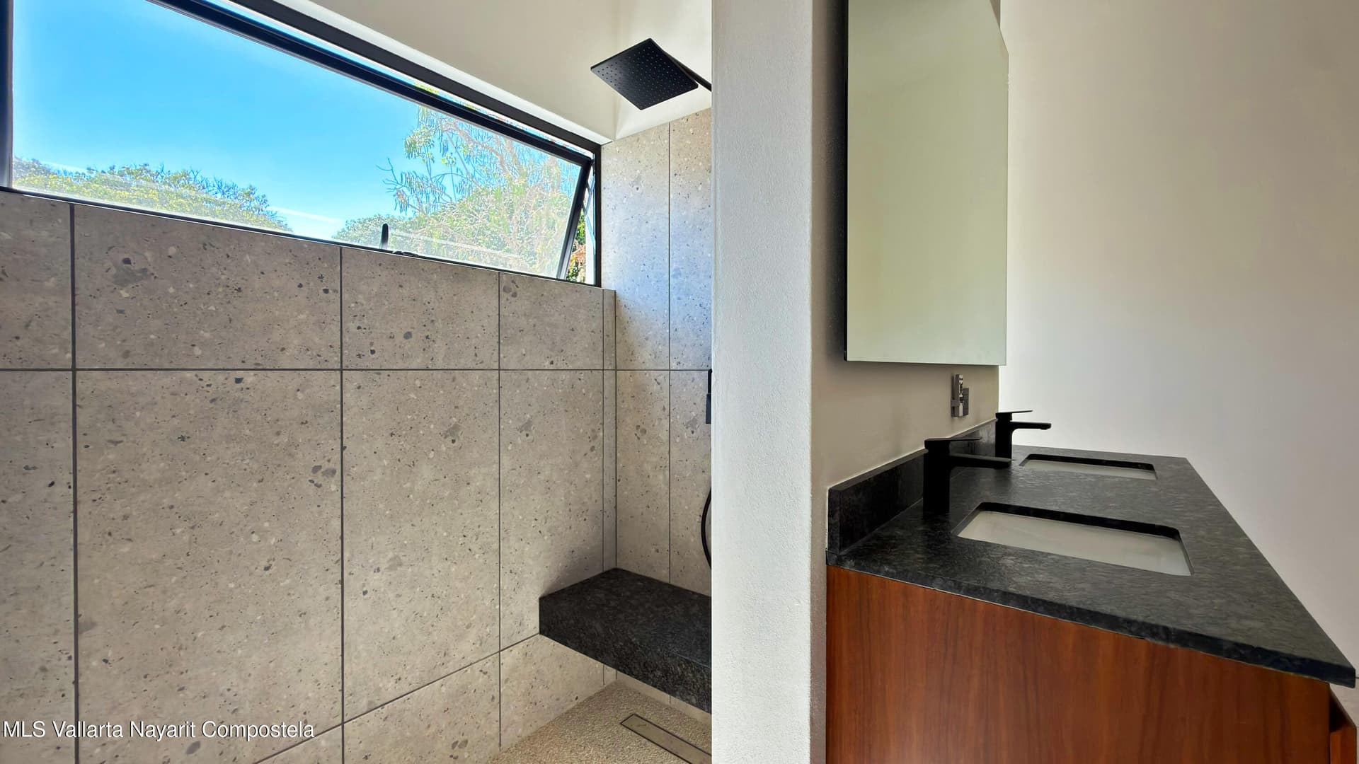 303 Paseo del Salmon 27