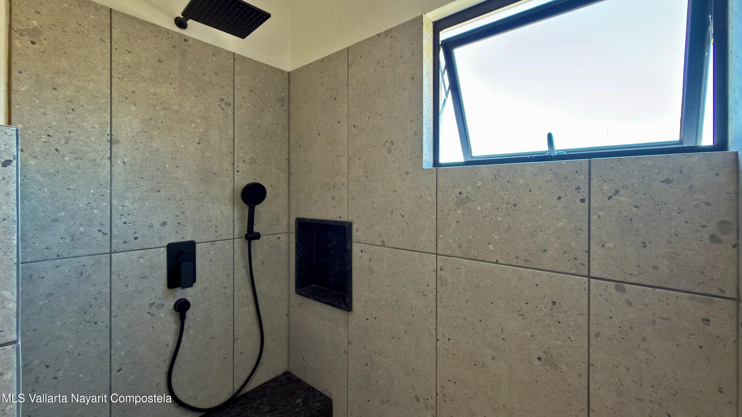 303 Paseo del Salmon 32
