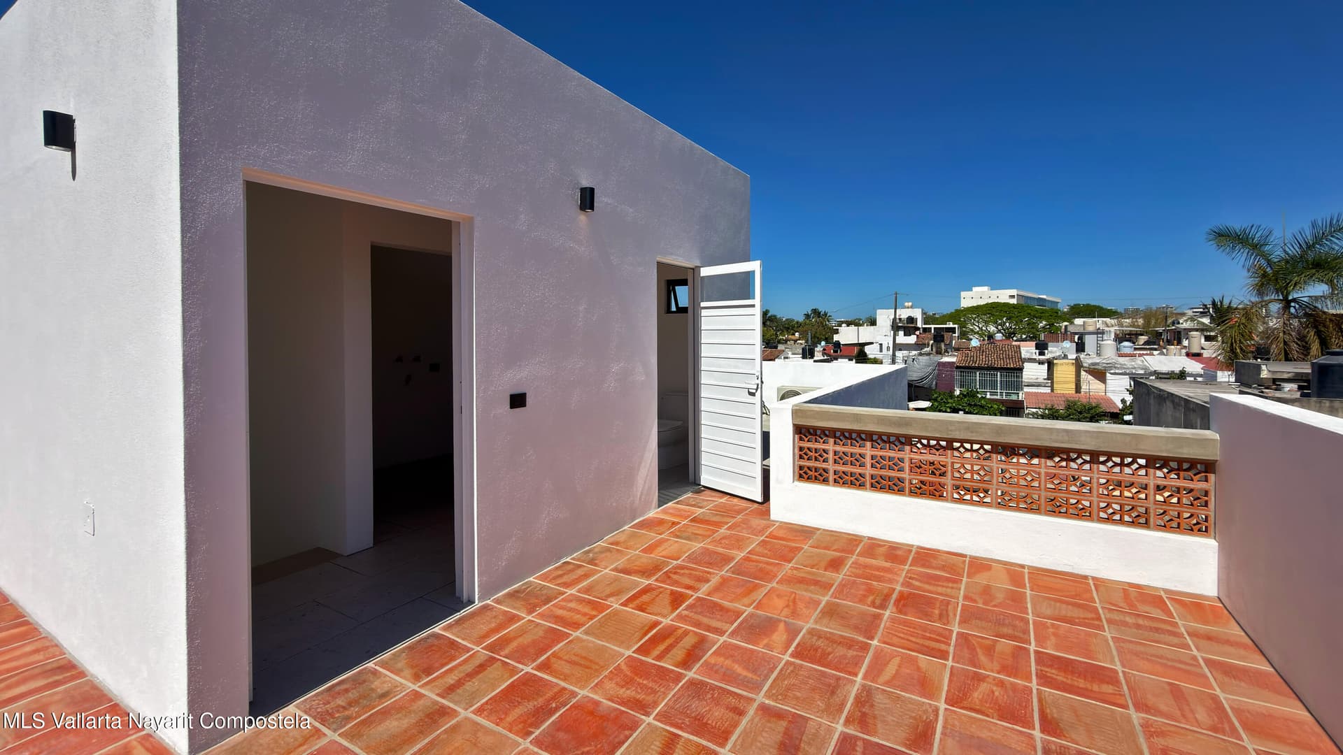 303 Paseo del Salmon 38