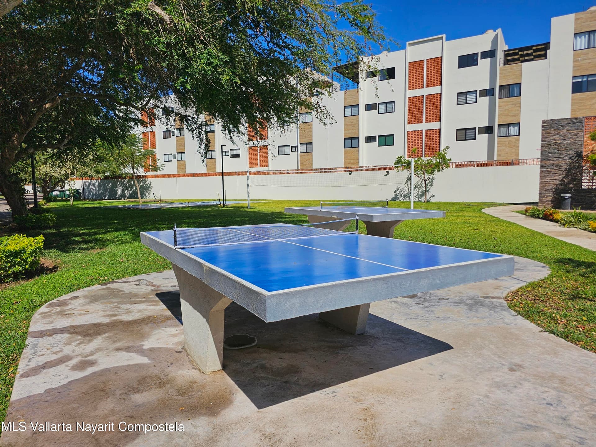 205 Paseo Foresta 27