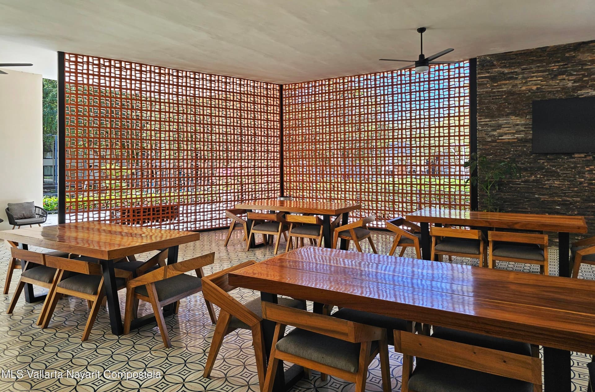 205 Paseo Foresta 35