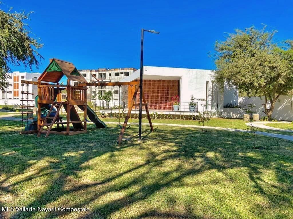 205 Paseo Foresta 30