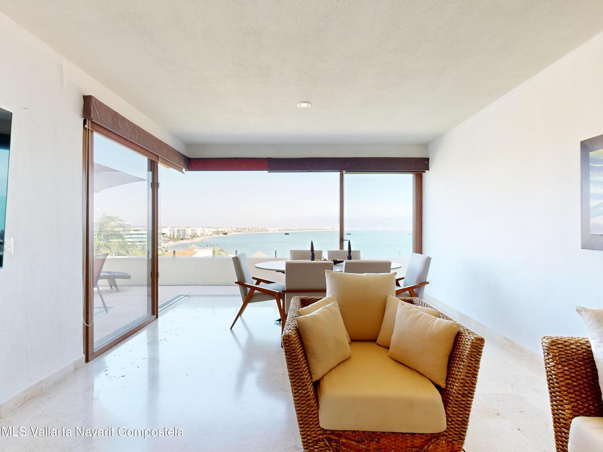 Punta Esmeralda 17
