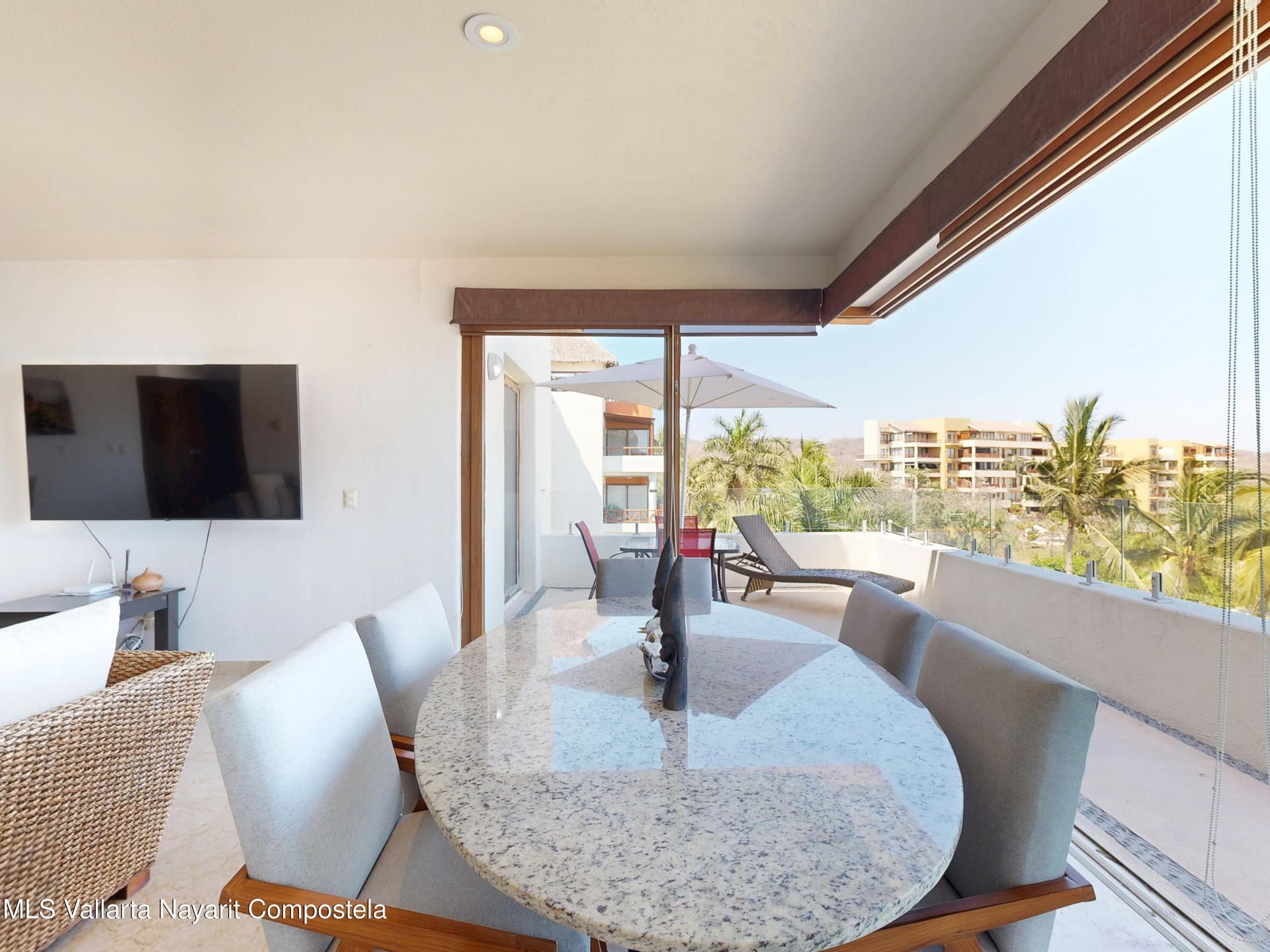 Punta Esmeralda 23