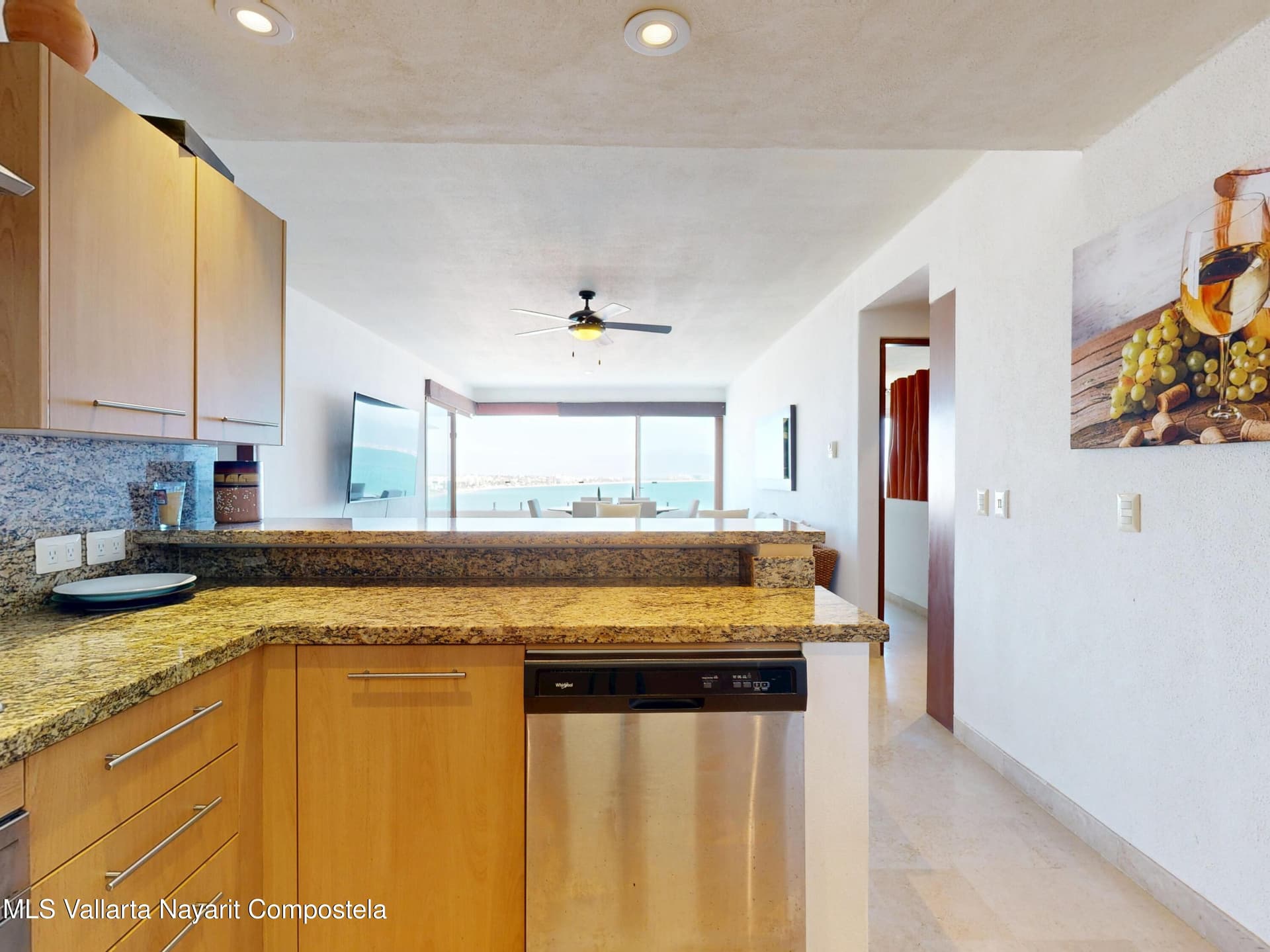 Punta Esmeralda 38