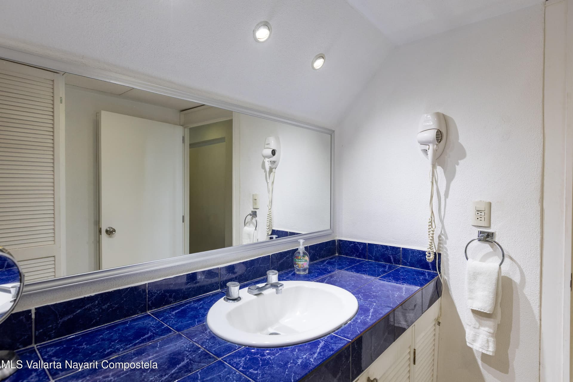 1510 Ave Francisco Medina Ascencio 8