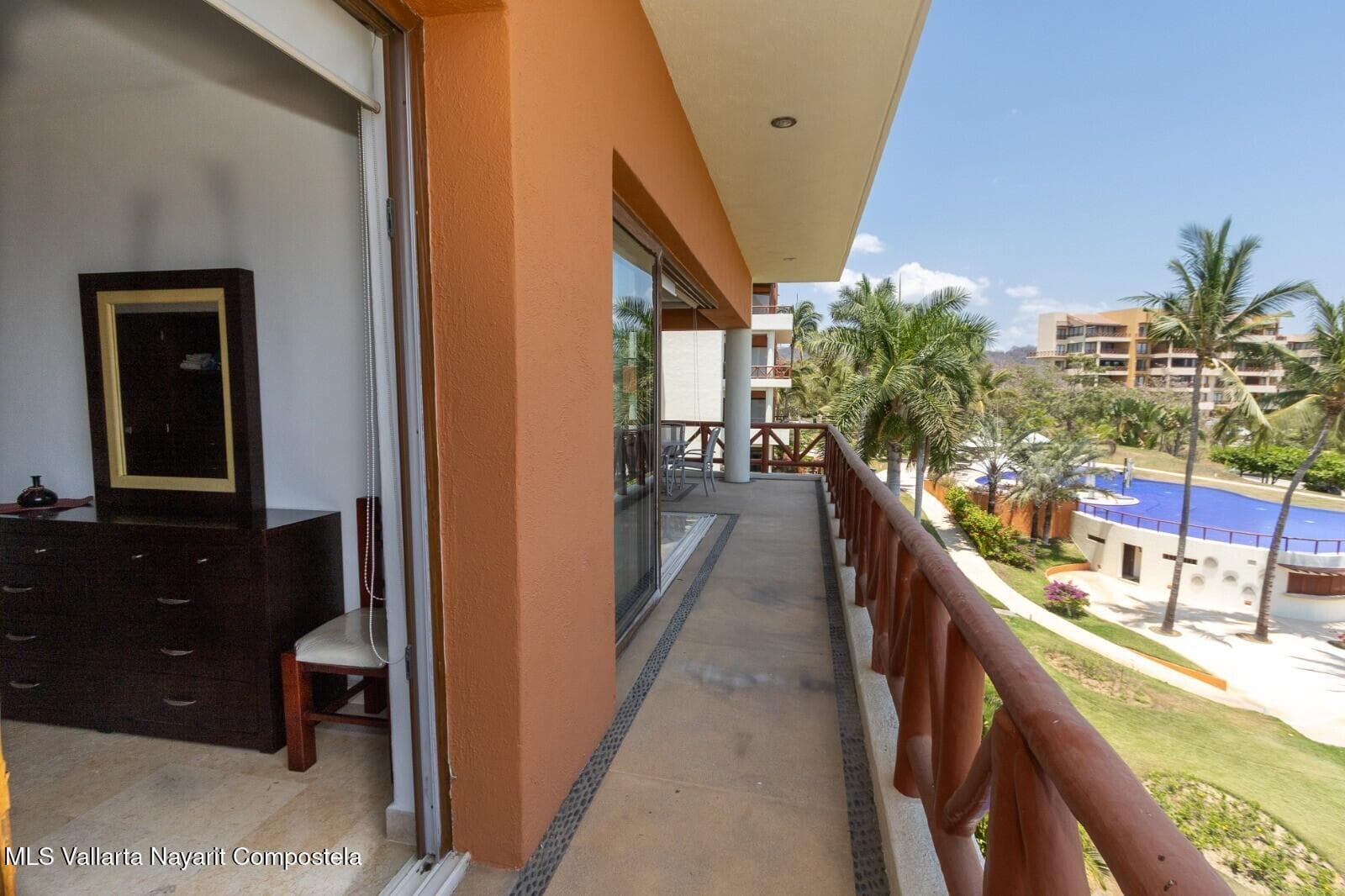 Punta Esmeralda 3