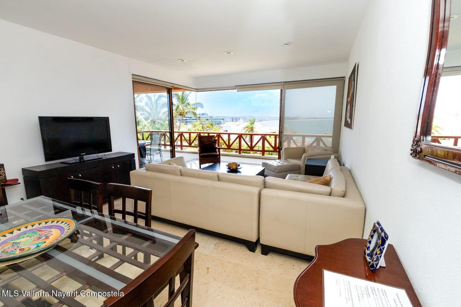 Punta Esmeralda 9