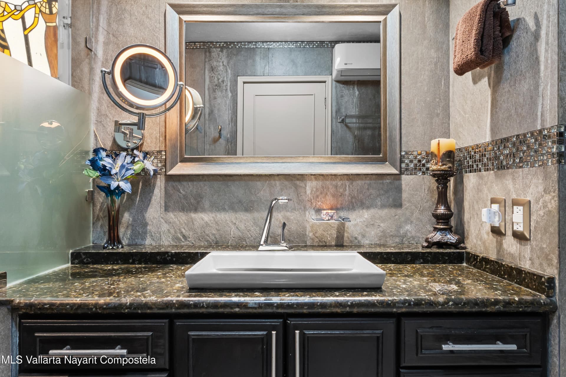 Bay View Grand 23