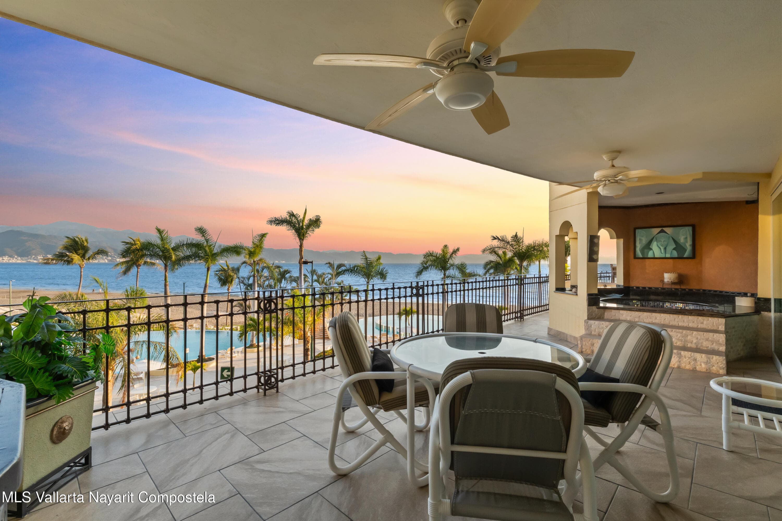Bay View Grand 39