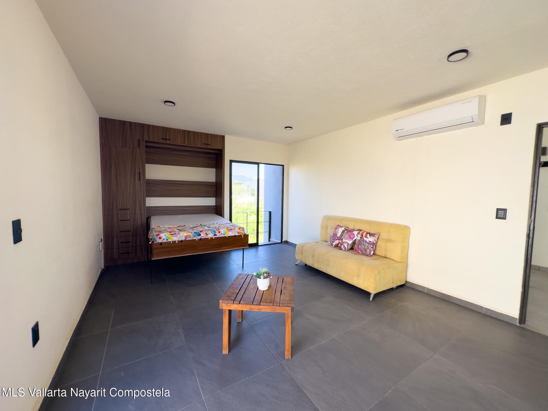 305 Paseo Foresta 7
