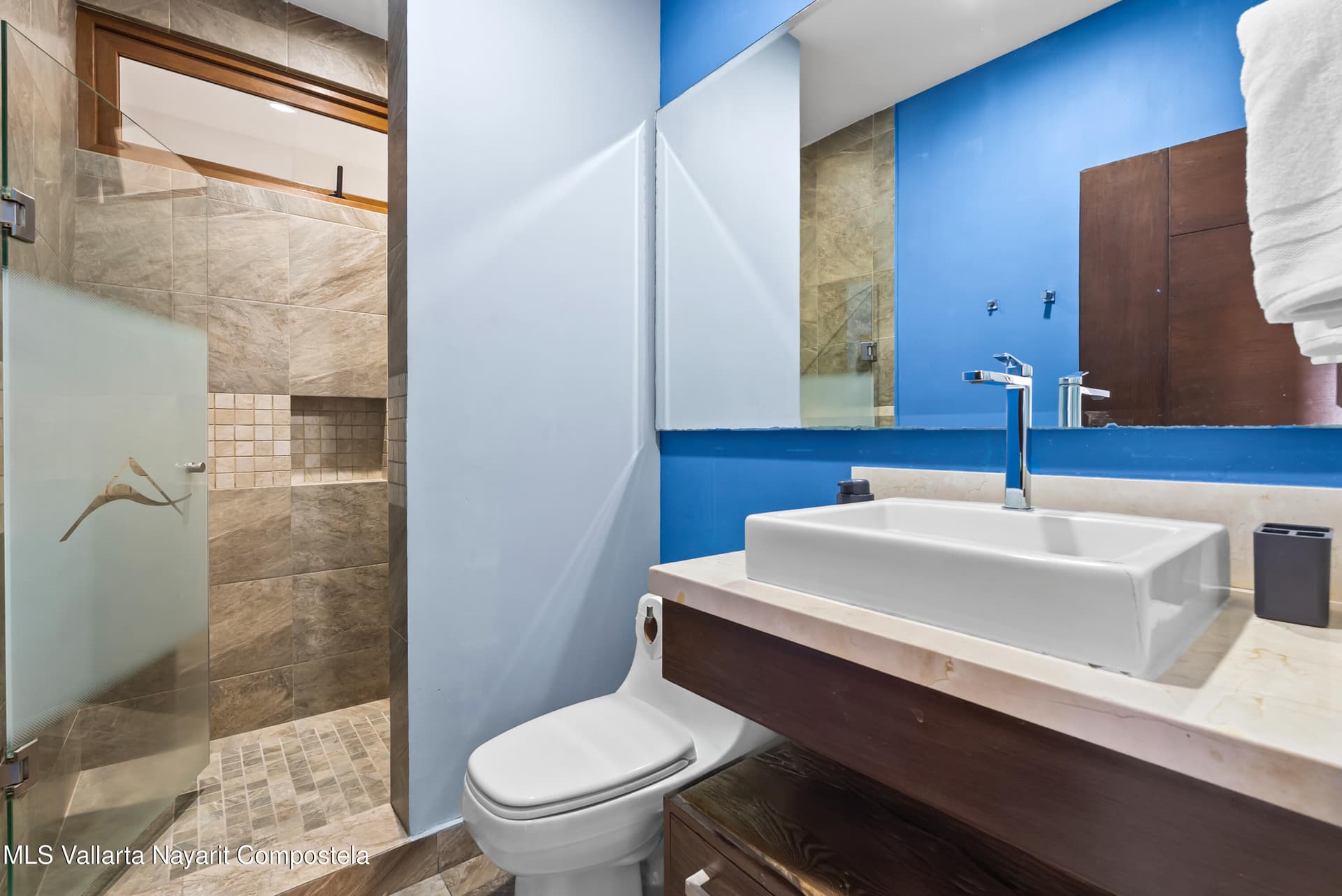 Residences by Pinnacle 18