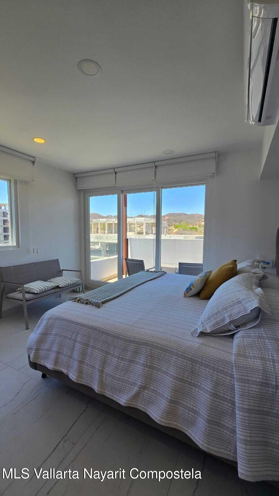 337 Av. Los Picos 3