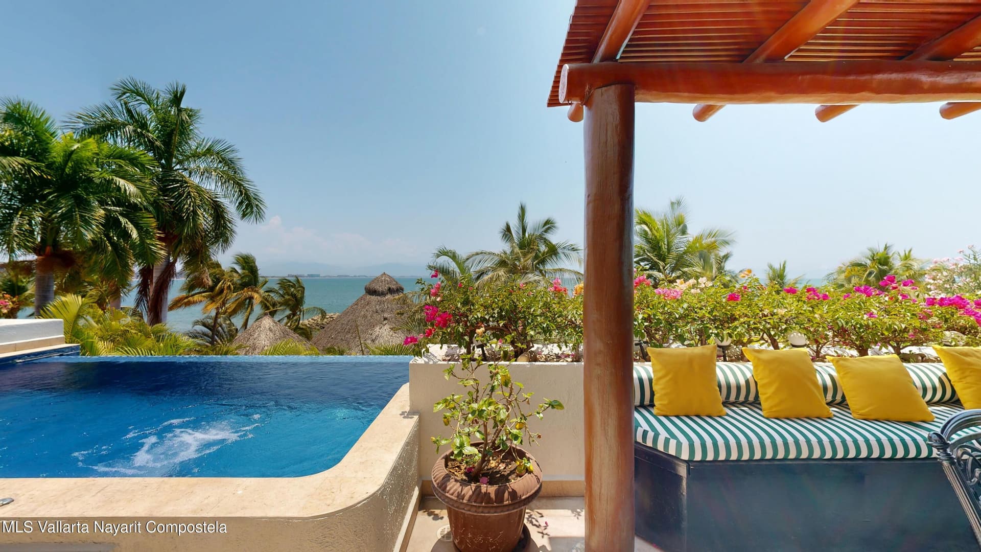 Punta Esmeralda 6