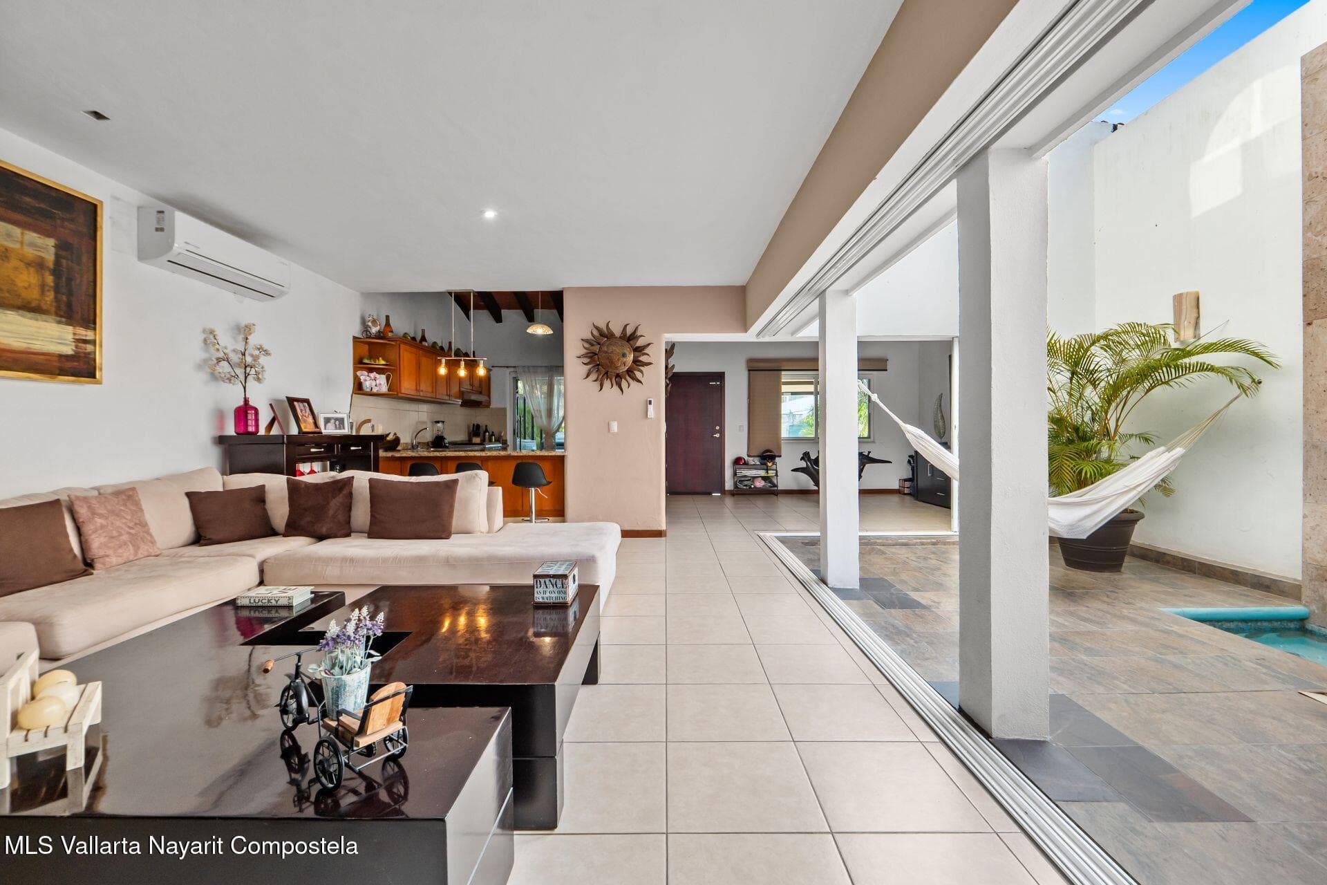 18 Av. Palma Real 2