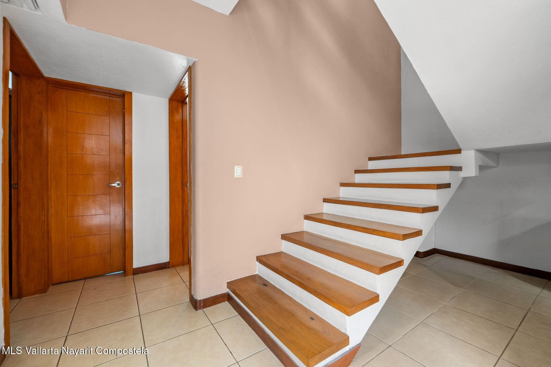 18 Av. Palma Real 12