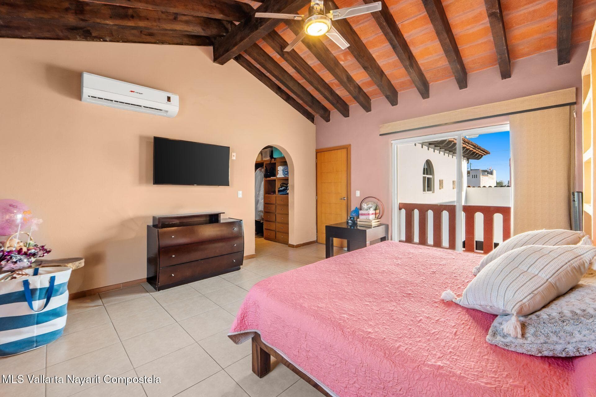 18 Av. Palma Real 14