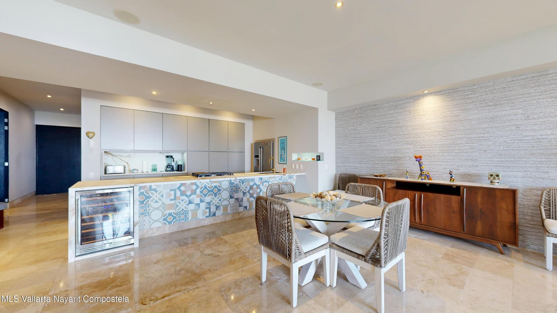 Paramount Bay 12