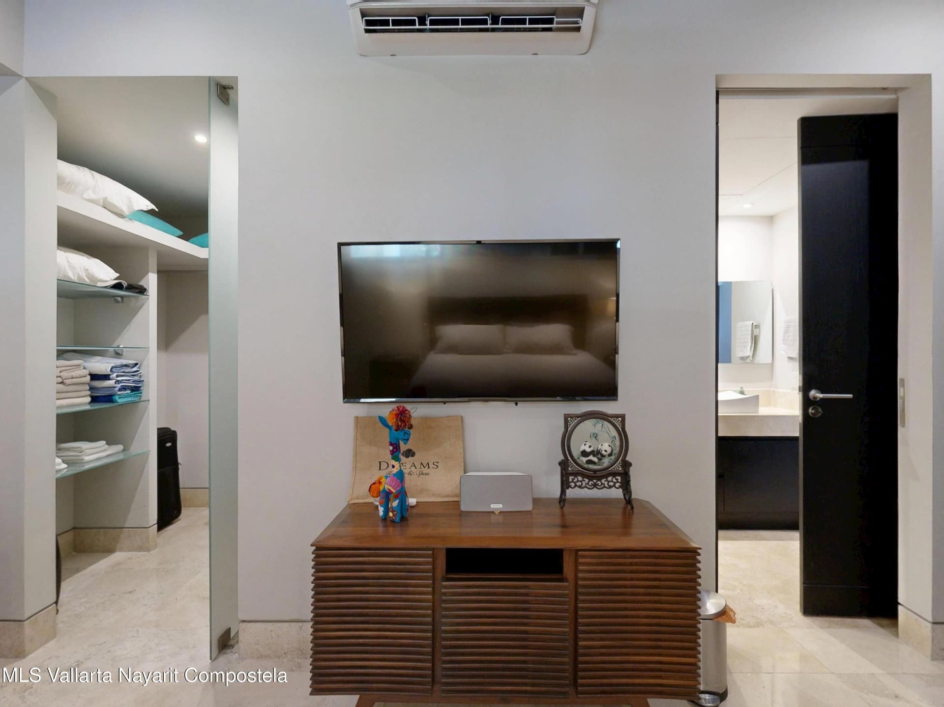 Paramount Bay 27