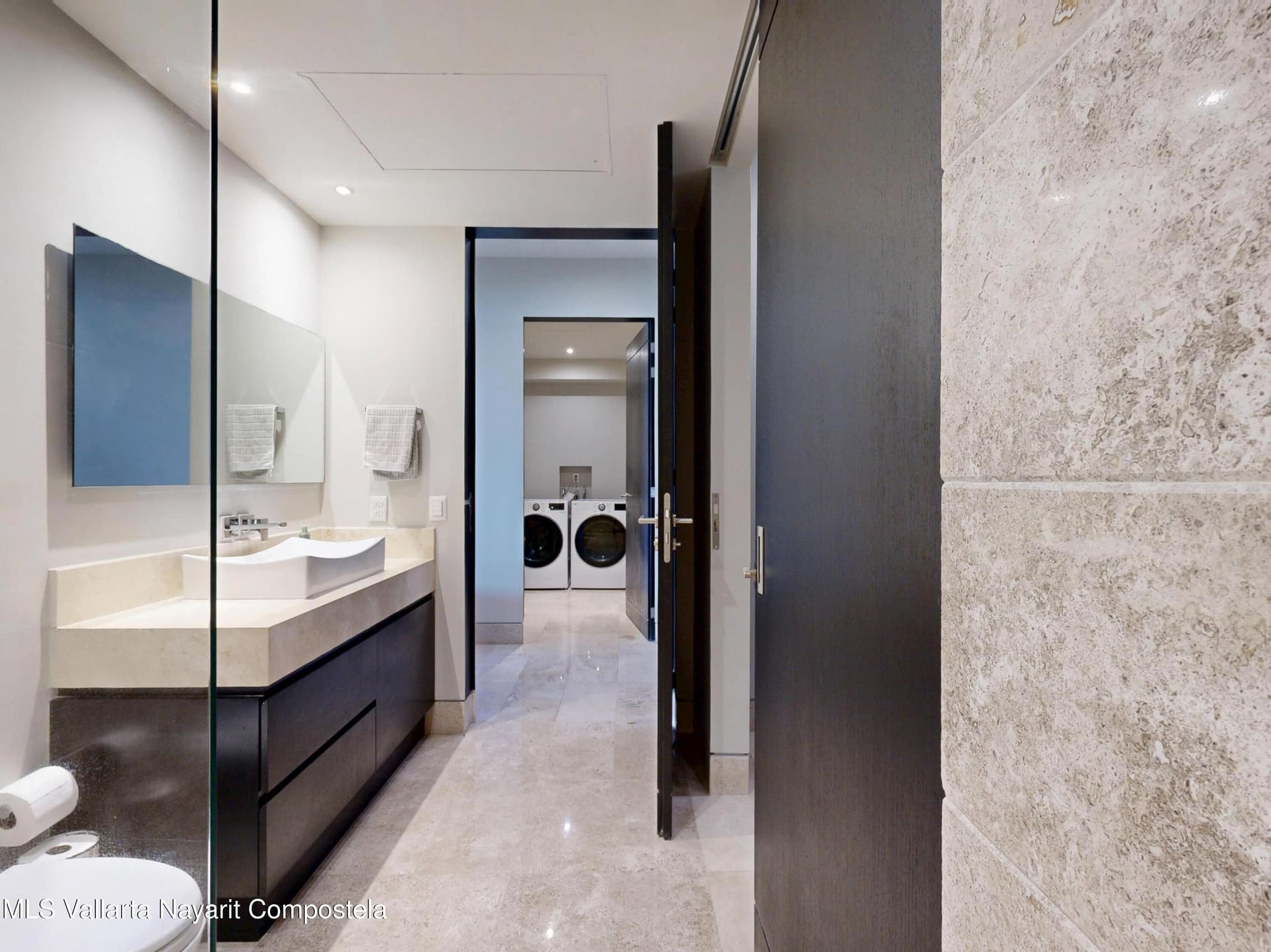 Paramount Bay 31