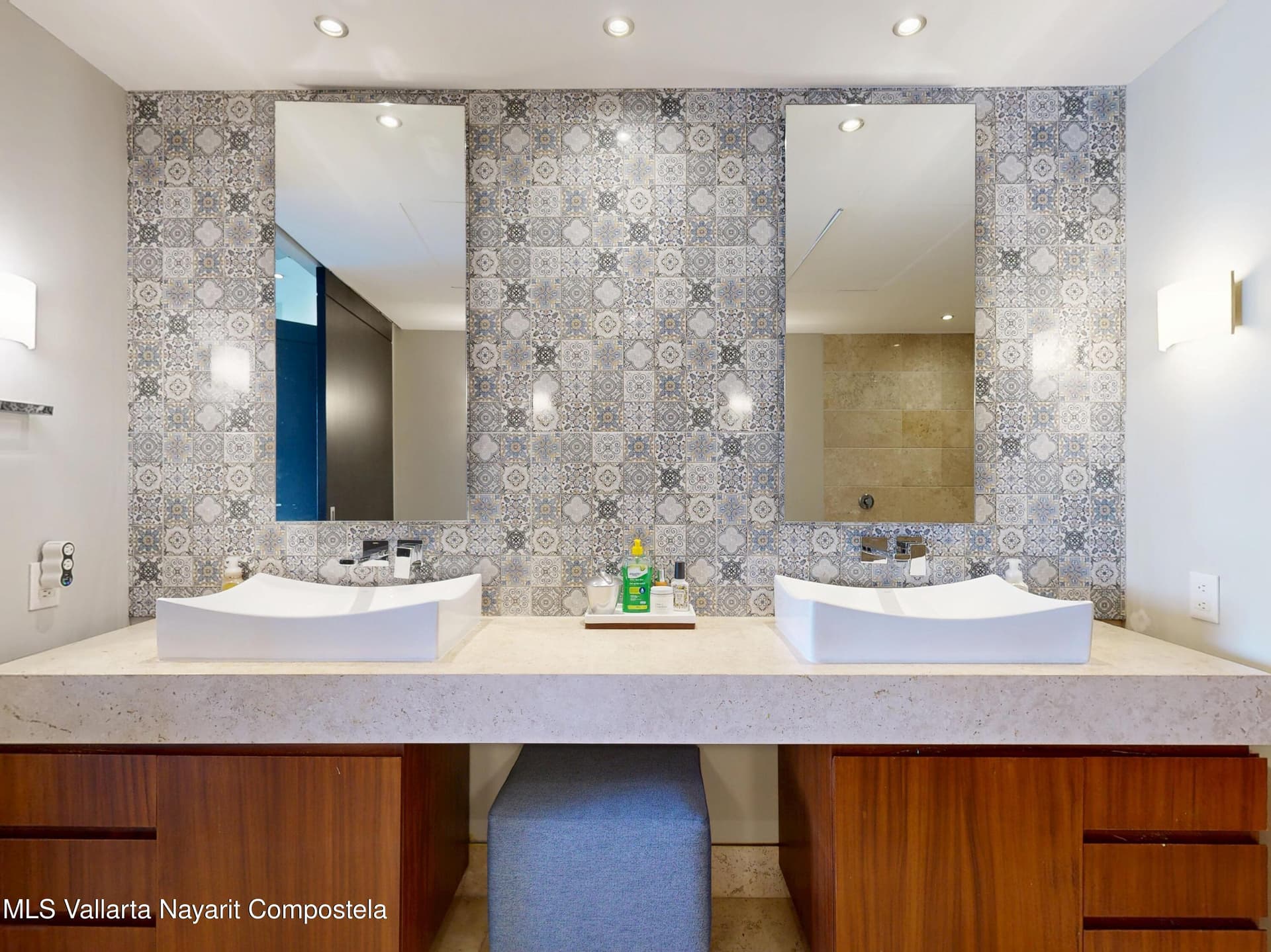 Paramount Bay 37
