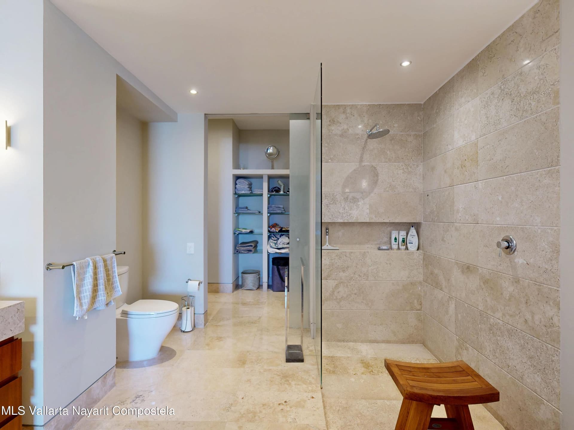 Paramount Bay 39