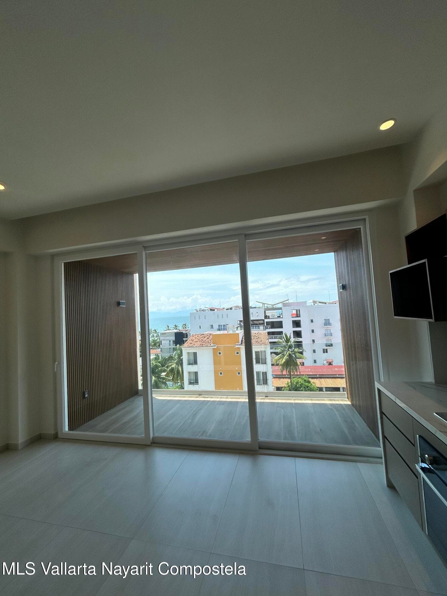 170 Francisco I. Madero 28