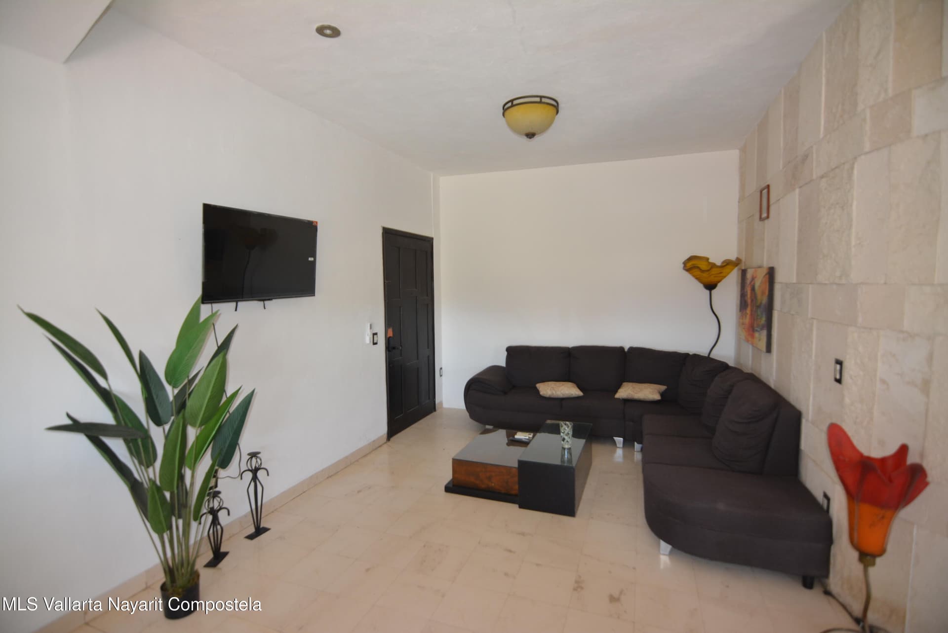 Marina Suites 16