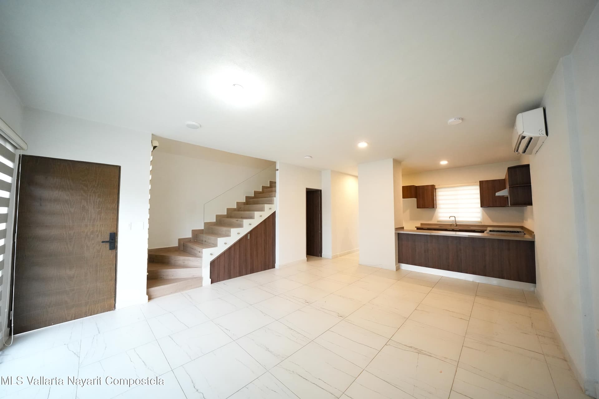 141 Av Portovela Ave 3