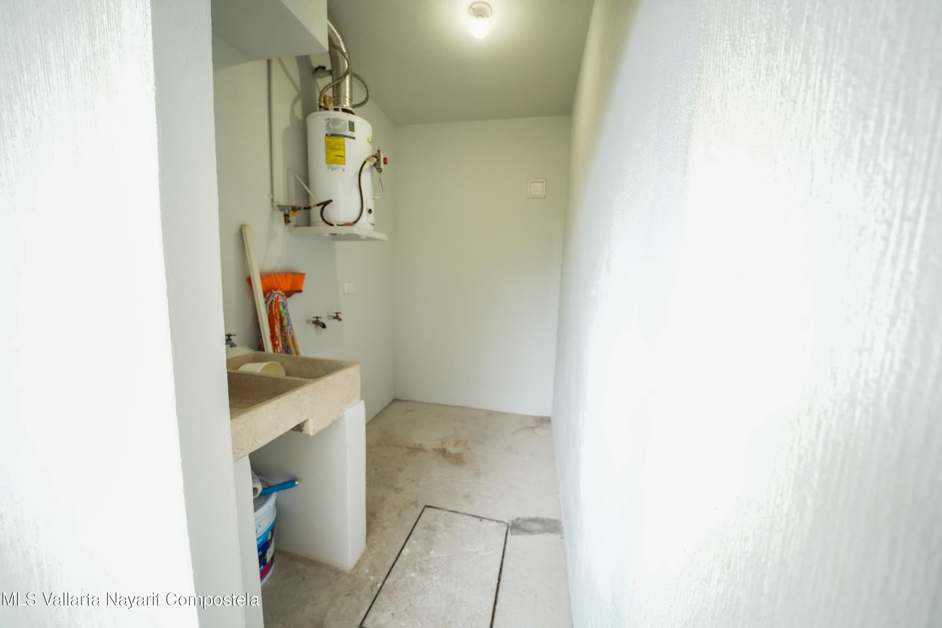 141 Av Portovela Ave 5