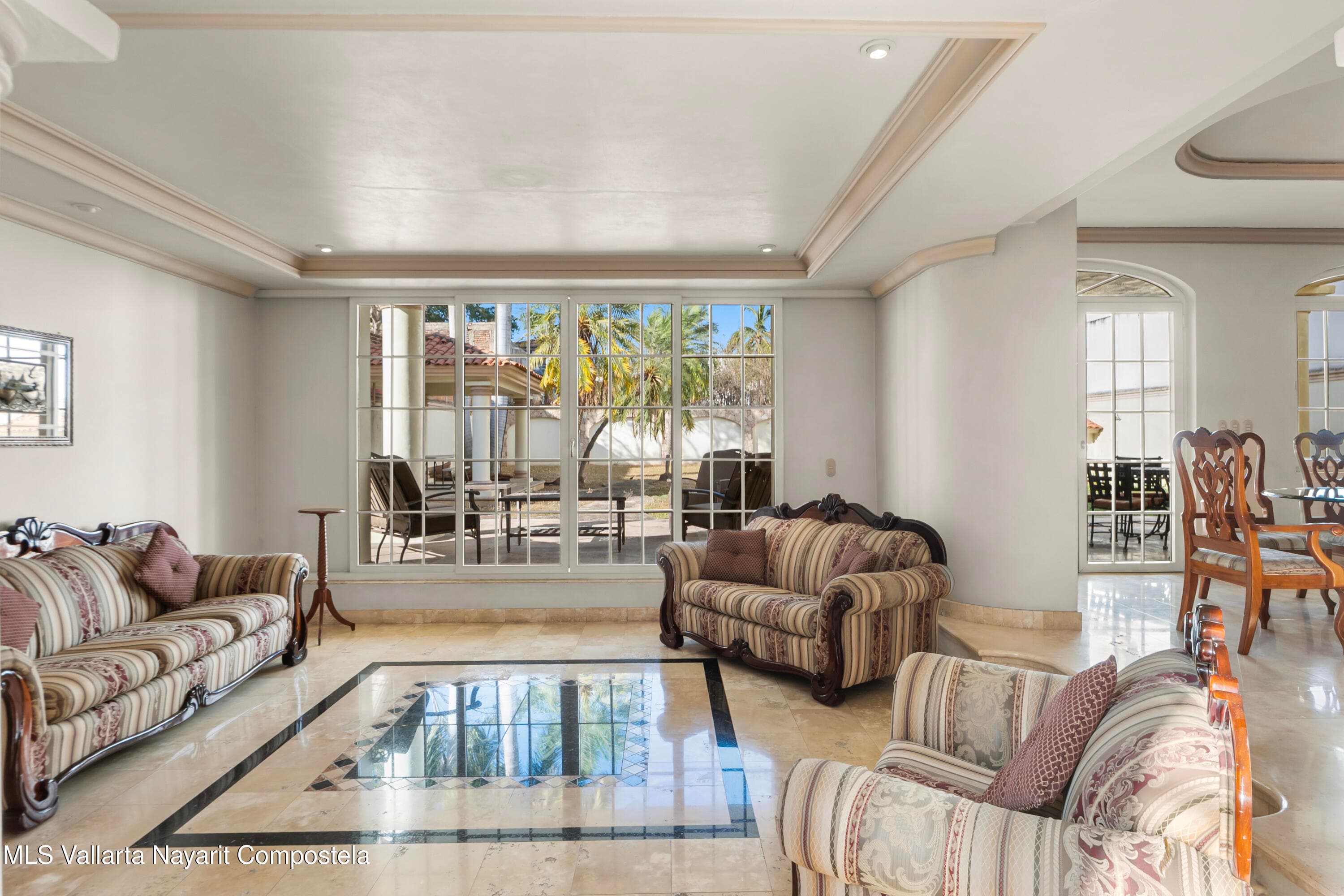 351 Palm Spring 11