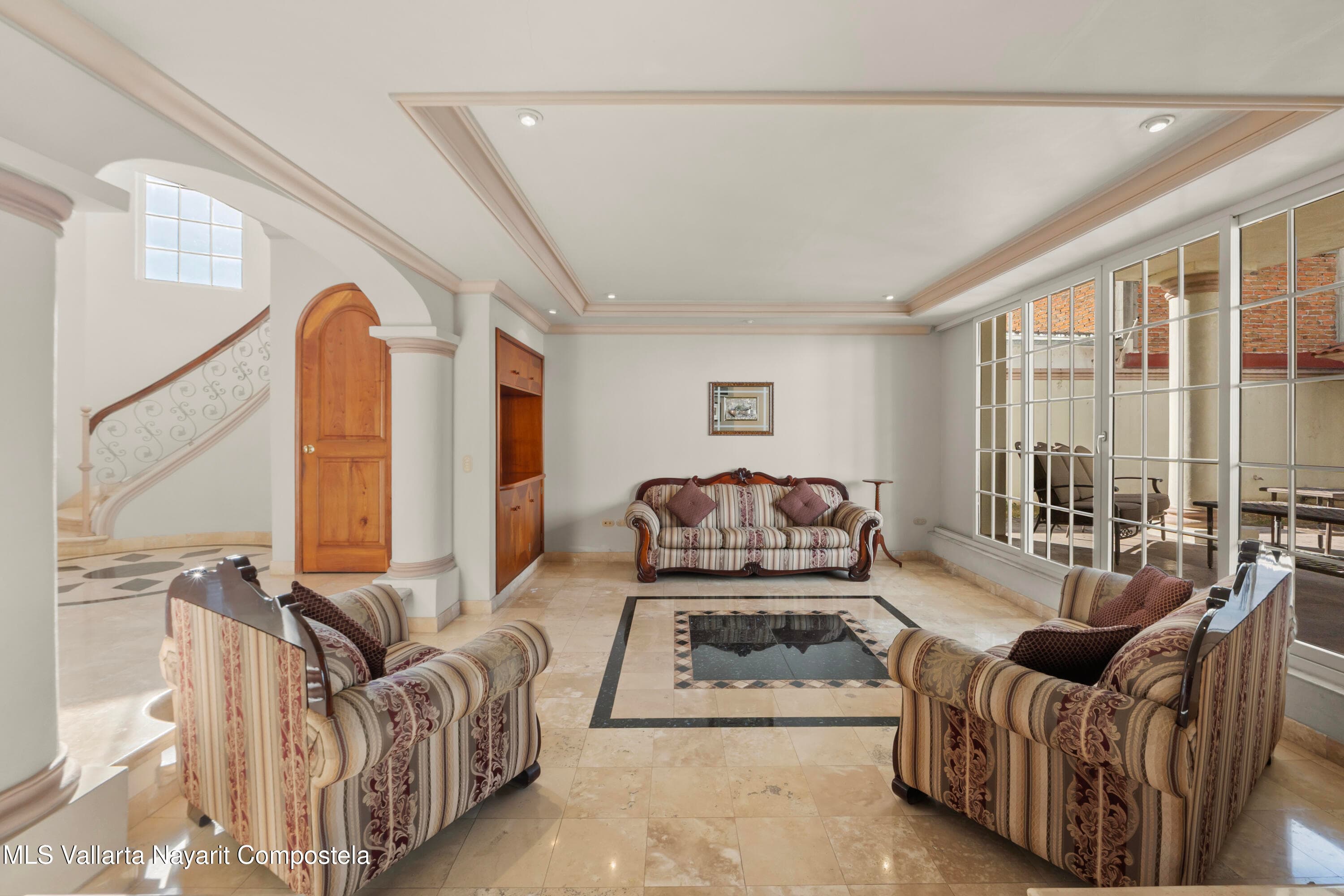 351 Palm Spring 12