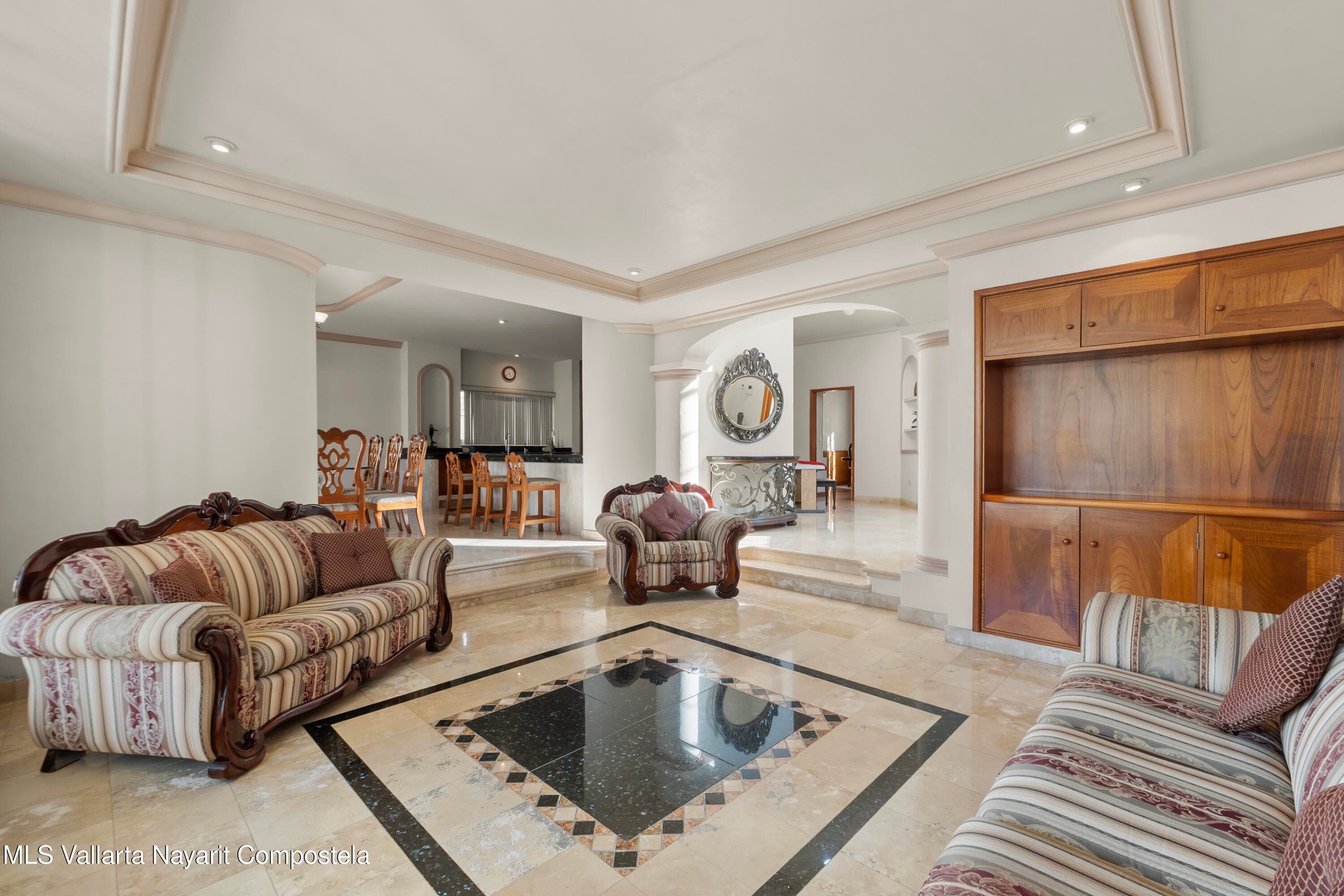 351 Palm Spring 14