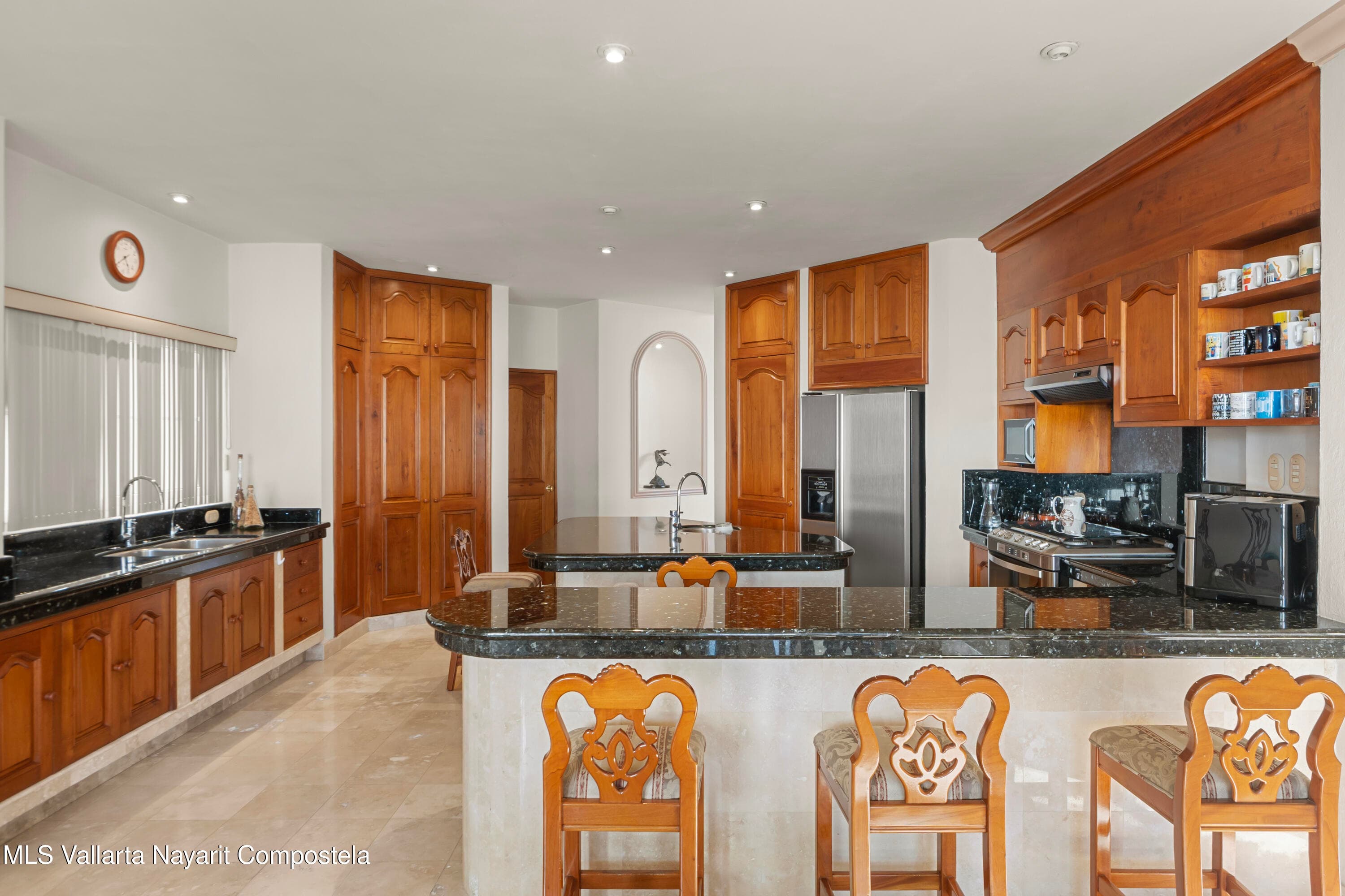 351 Palm Spring 25