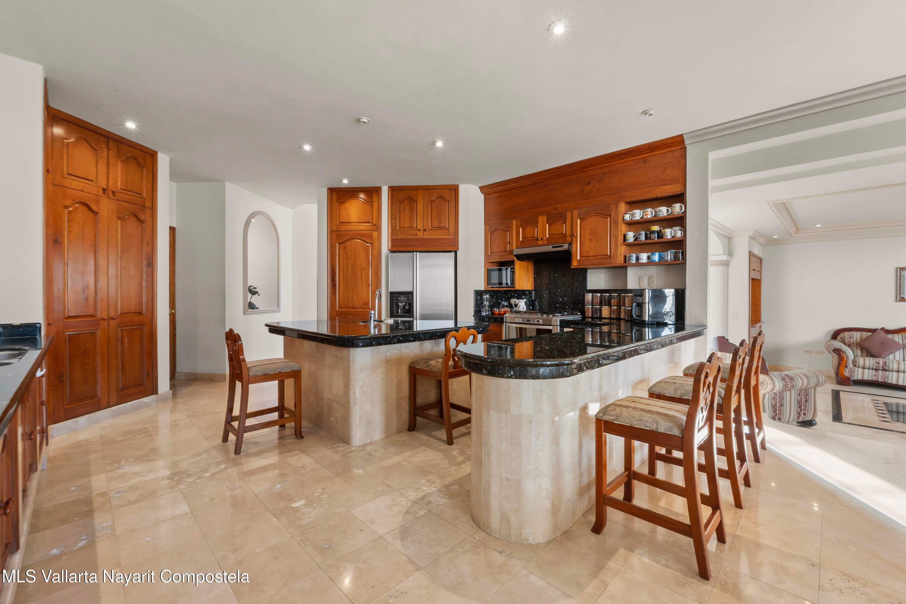 351 Palm Spring 27