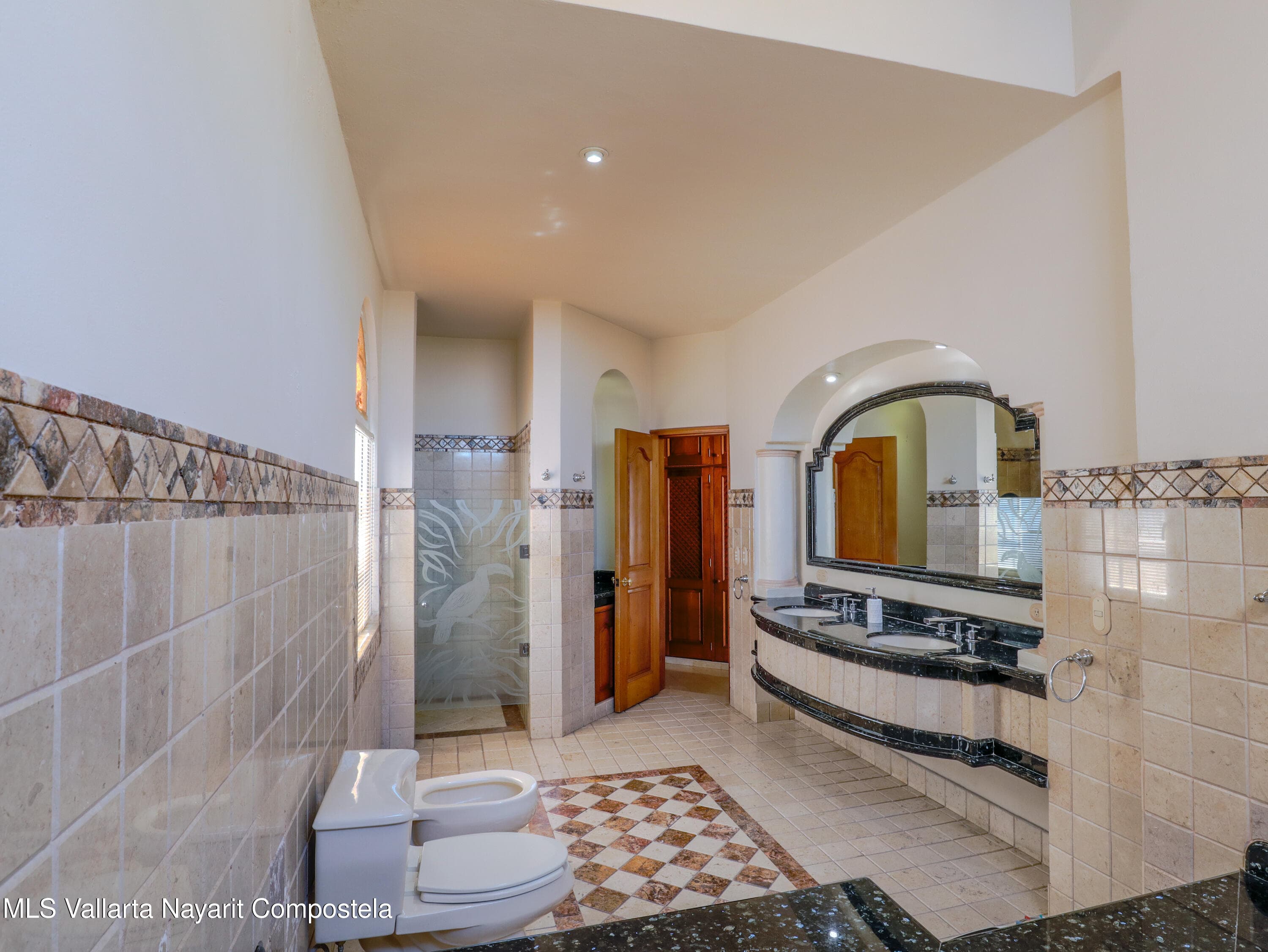351 Palm Spring 35